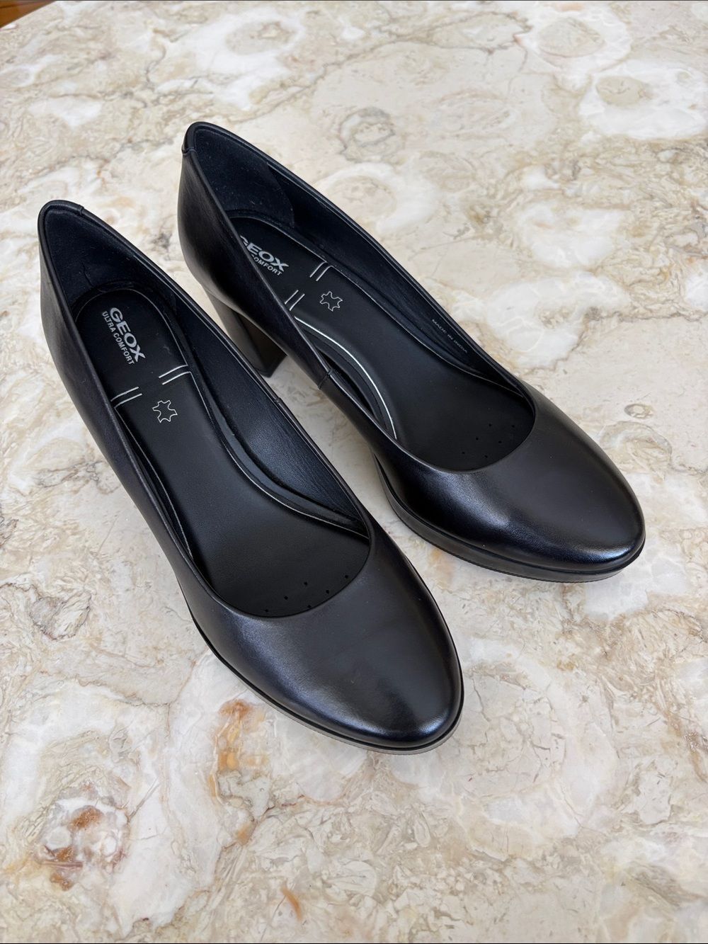 GEOX Walk Pleasure 60 Medium Heel Leather Pumps Ultra Comfort AS NEW Size 39